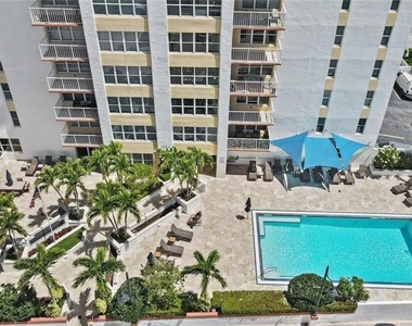 3000 E Sunrise Boulevard - Photo Thumbnail 4