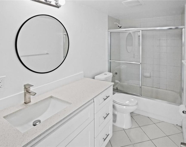 3000 E Sunrise Boulevard - Photo Thumbnail 17