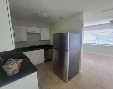 242 Se 24th Avenue - Photo Thumbnail 7