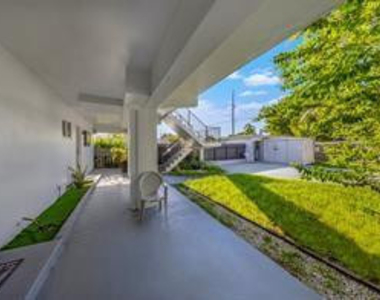 720 Ne 7th Street - Photo Thumbnail 9