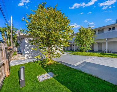 720 Ne 7th Street - Photo Thumbnail 8
