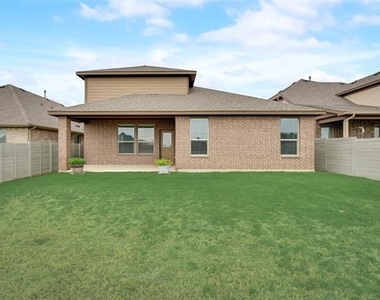 1308 Canary Lane - Photo Thumbnail 18