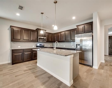 1308 Canary Lane - Photo Thumbnail 4