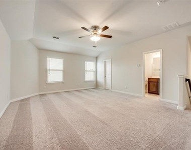1308 Canary Lane - Photo Thumbnail 13