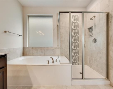 1308 Canary Lane - Photo Thumbnail 10