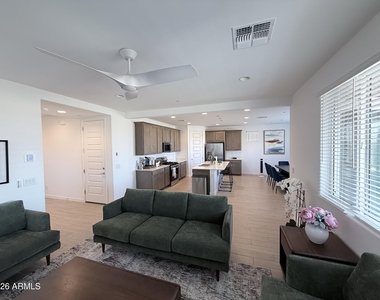 32022 N 121st Avenue - Photo Thumbnail 6