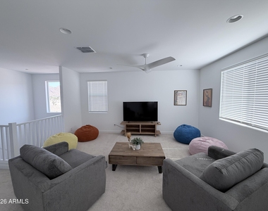 32022 N 121st Avenue - Photo Thumbnail 11
