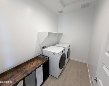 32022 N 121st Avenue - Photo Thumbnail 14