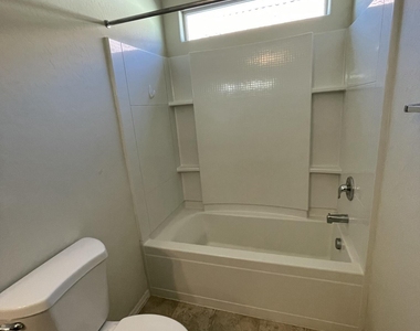 5430 W Montebello Way - Photo Thumbnail 13