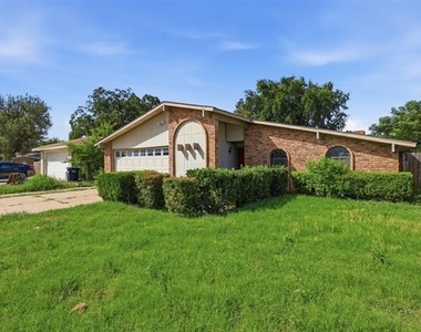 4205 Buckeye Street - Photo Thumbnail 2