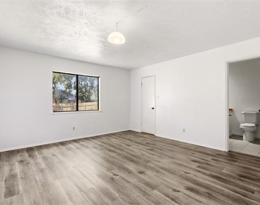 4205 Buckeye Street - Photo Thumbnail 16