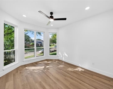 1213 Sycamore Drive - Photo Thumbnail 23