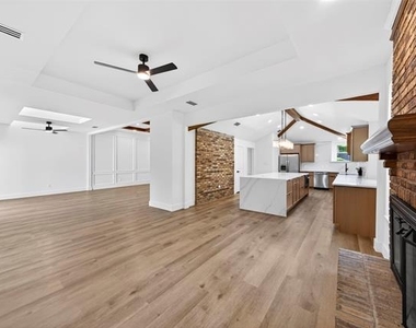 1213 Sycamore Drive - Photo Thumbnail 11