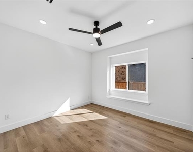 1213 Sycamore Drive - Photo Thumbnail 19