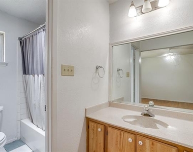 7221 Church Park Drive - Photo Thumbnail 17