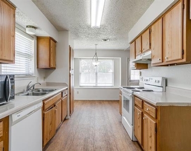 7221 Church Park Drive - Photo Thumbnail 10