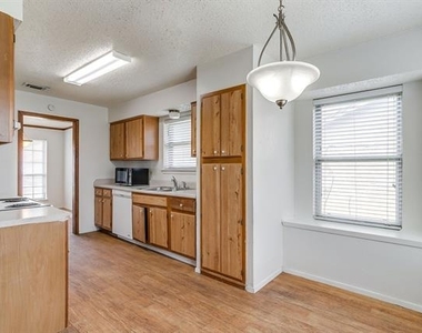 7221 Church Park Drive - Photo Thumbnail 7