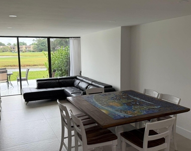 4539 Luxemburg Court - Photo Thumbnail 9