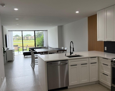 4539 Luxemburg Court - Photo Thumbnail 10