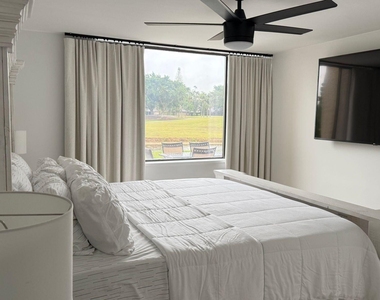 4539 Luxemburg Court - Photo Thumbnail 5