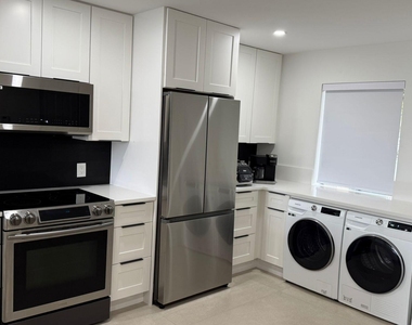 4539 Luxemburg Court - Photo Thumbnail 2
