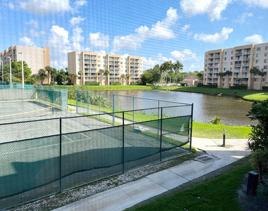 2828 Tennis Club Drive - Photo Thumbnail 10