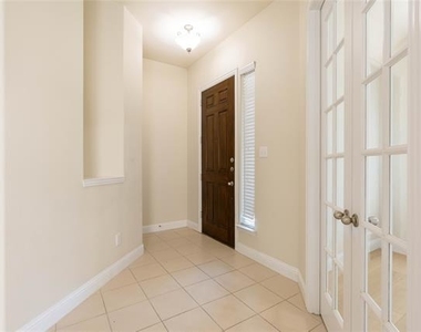 612 Calliopsis Street - Photo Thumbnail 3