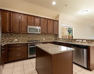 612 Calliopsis Street - Photo Thumbnail 9