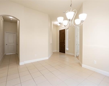 612 Calliopsis Street - Photo Thumbnail 7