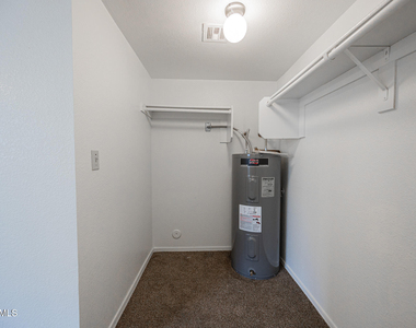16033 N 25th Street - Photo Thumbnail 13