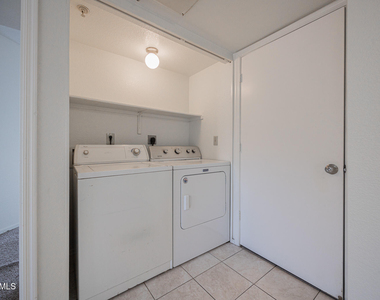 16033 N 25th Street - Photo Thumbnail 19