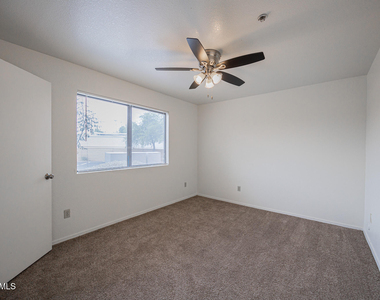 16033 N 25th Street - Photo Thumbnail 17