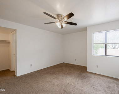 16033 N 25th Street - Photo Thumbnail 9