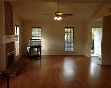 2012 Hawken Drive - Photo Thumbnail 1