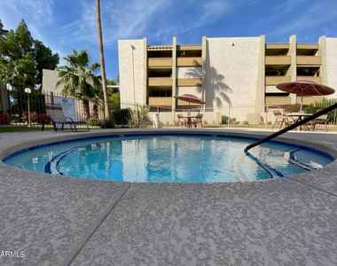 7625 E Camelback Road - Photo Thumbnail 2