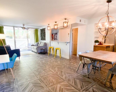 7625 E Camelback Road - Photo Thumbnail 3