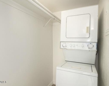 17211 N 35th Avenue - Photo Thumbnail 11