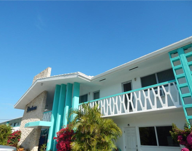 2841 Ne 32nd Street - Photo Thumbnail 12