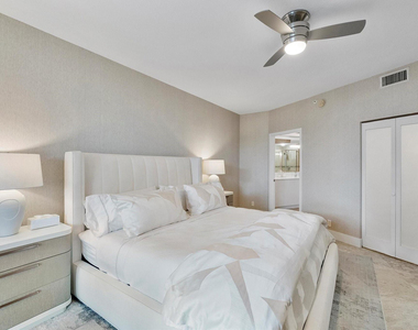 3100 N Ocean Boulevard - Photo Thumbnail 12