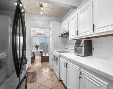 740 E Coco Plum Circle - Photo Thumbnail 11