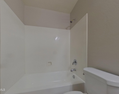2215 S 83rd Lane - Photo Thumbnail 14