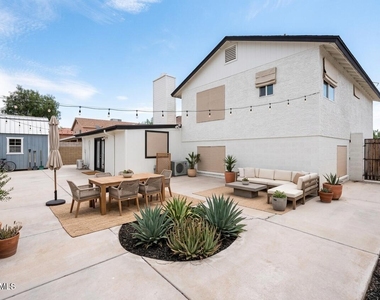 620 E Appaloosa Road - Photo Thumbnail 3