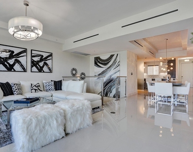 3040 N Ocean Boulevard - Photo Thumbnail 5