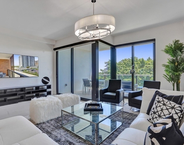 3040 N Ocean Boulevard - Photo Thumbnail 3