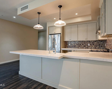 959 S Ash Avenue - Photo Thumbnail 14