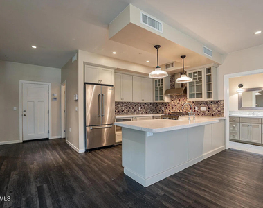 959 S Ash Avenue - Photo Thumbnail 18