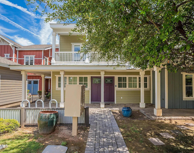959 S Ash Avenue - Photo Thumbnail 4