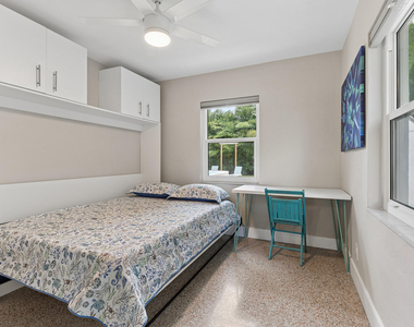 127 Sw 10th Avenue - Photo Thumbnail 13