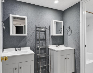 320 Woodland Road - Photo Thumbnail 43