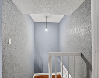 320 Woodland Road - Photo Thumbnail 25